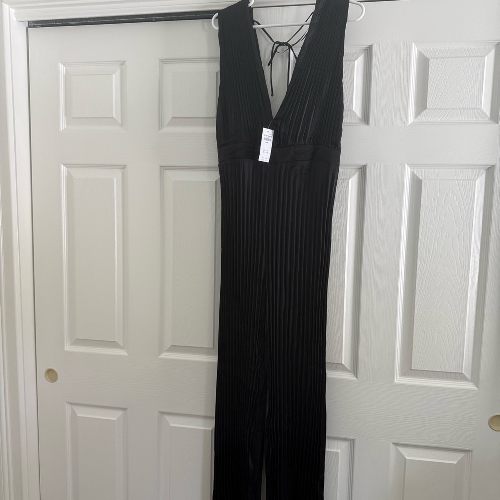 Black Sleeveless Jumpsuit